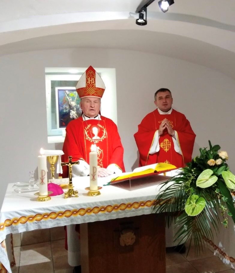 biskup pozaić