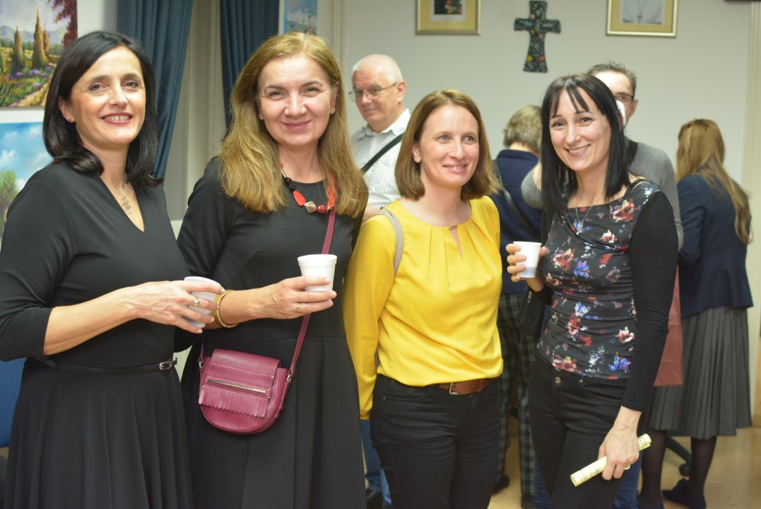 HKLD Božićna izložba 18 12 2019 111