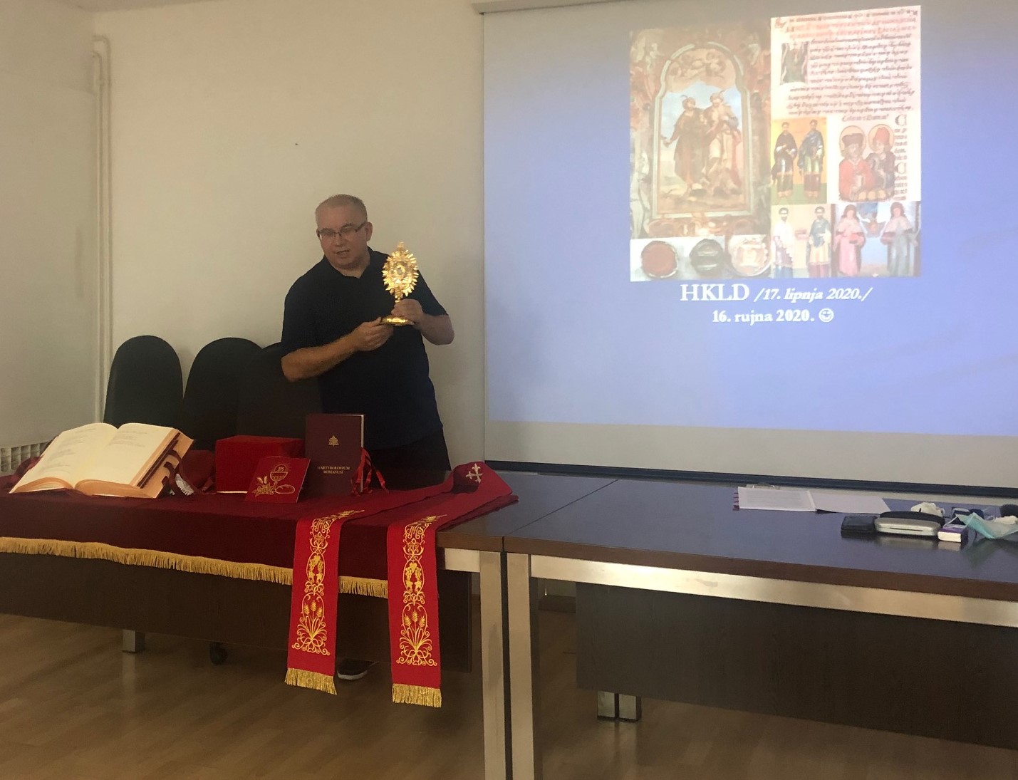 Sveti Kuzma i Damjan hagiografija štovanje simbolika i ikonografija 3