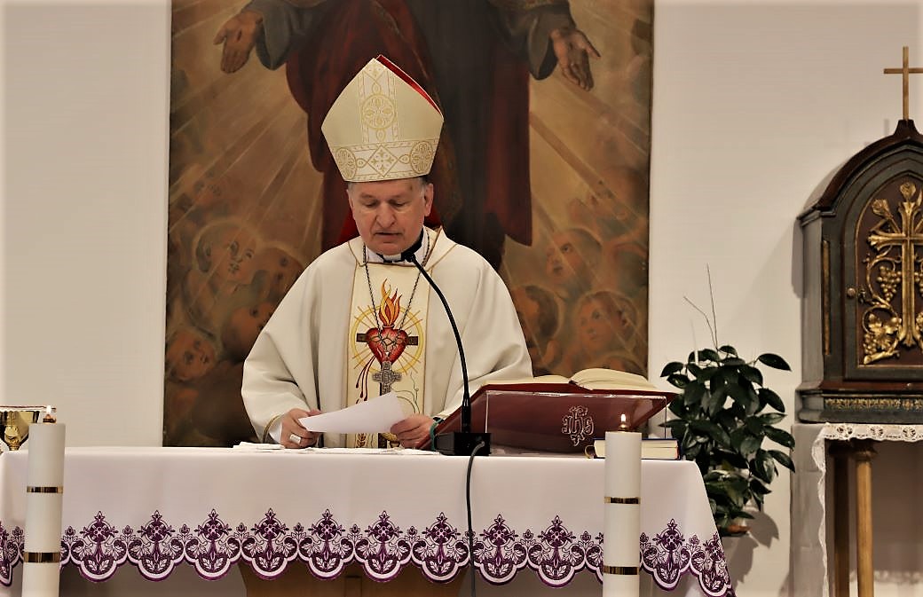 Dugogodišnji duhovni asistent Društva biskup u miru Valentin Pozaić - foto IKA biskup Pozaić