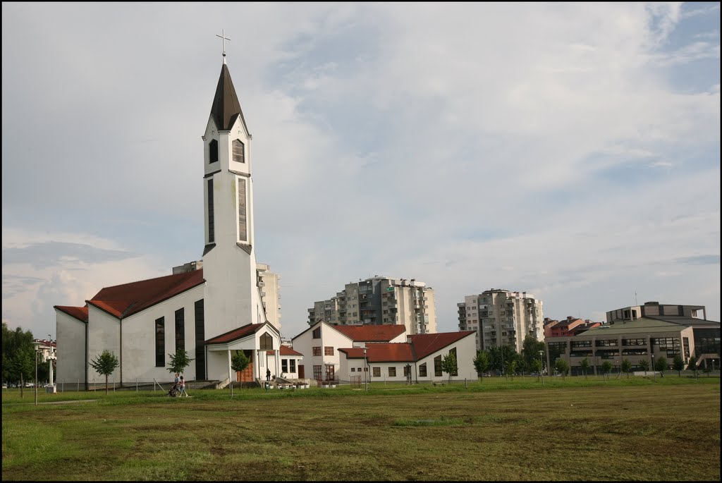 foto mapio.net župa Presvetog Srca Isusova Karlovac