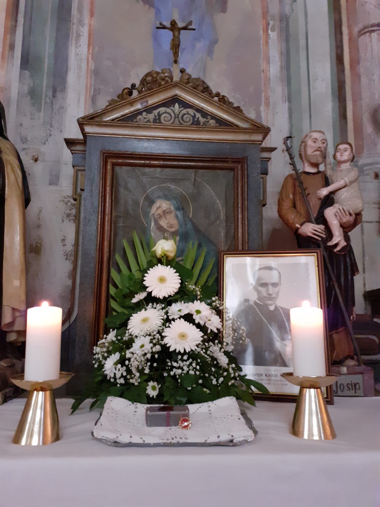Kuzminec posveta oltara 1
