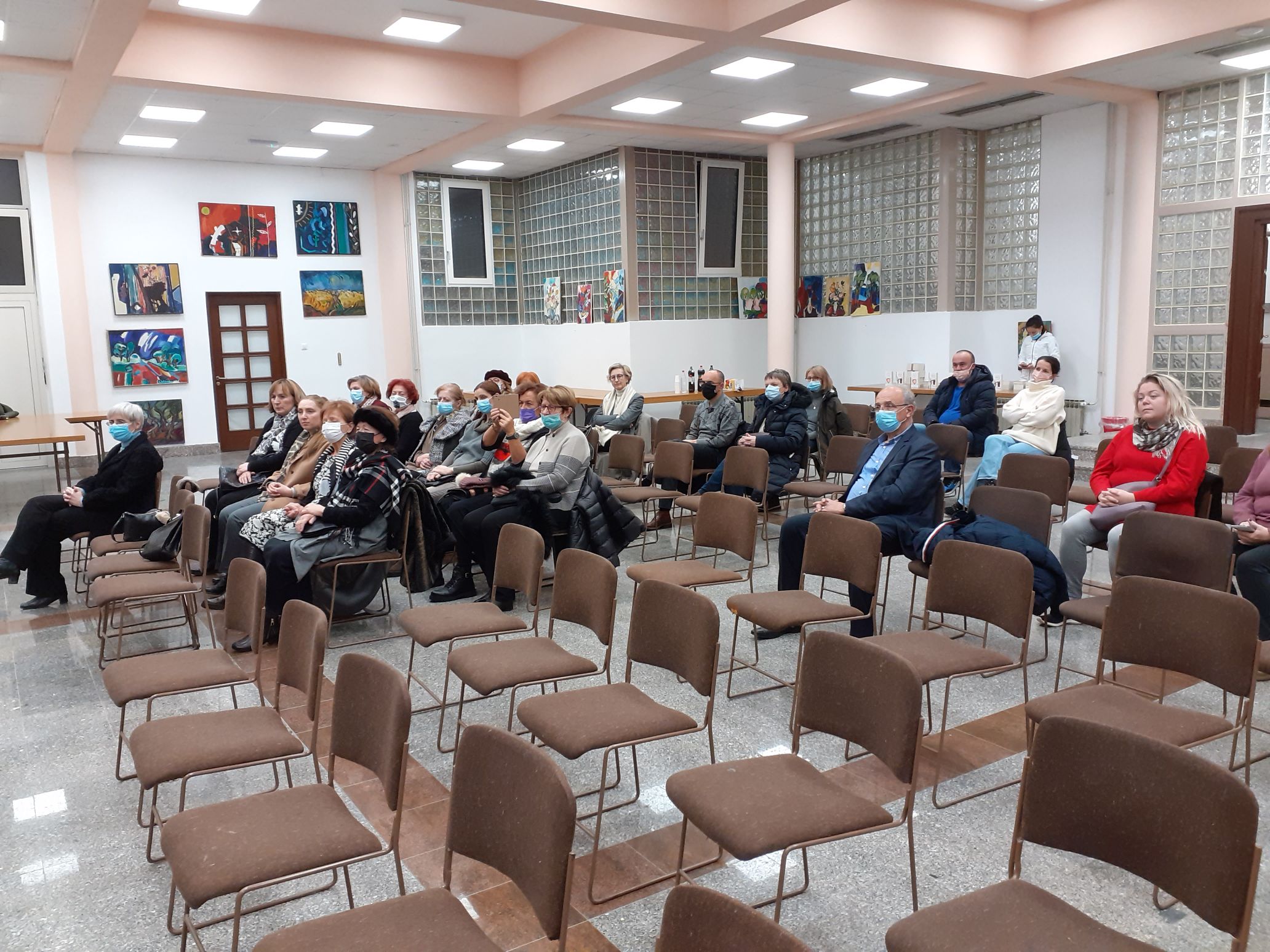 4 Micheli predstavljanje