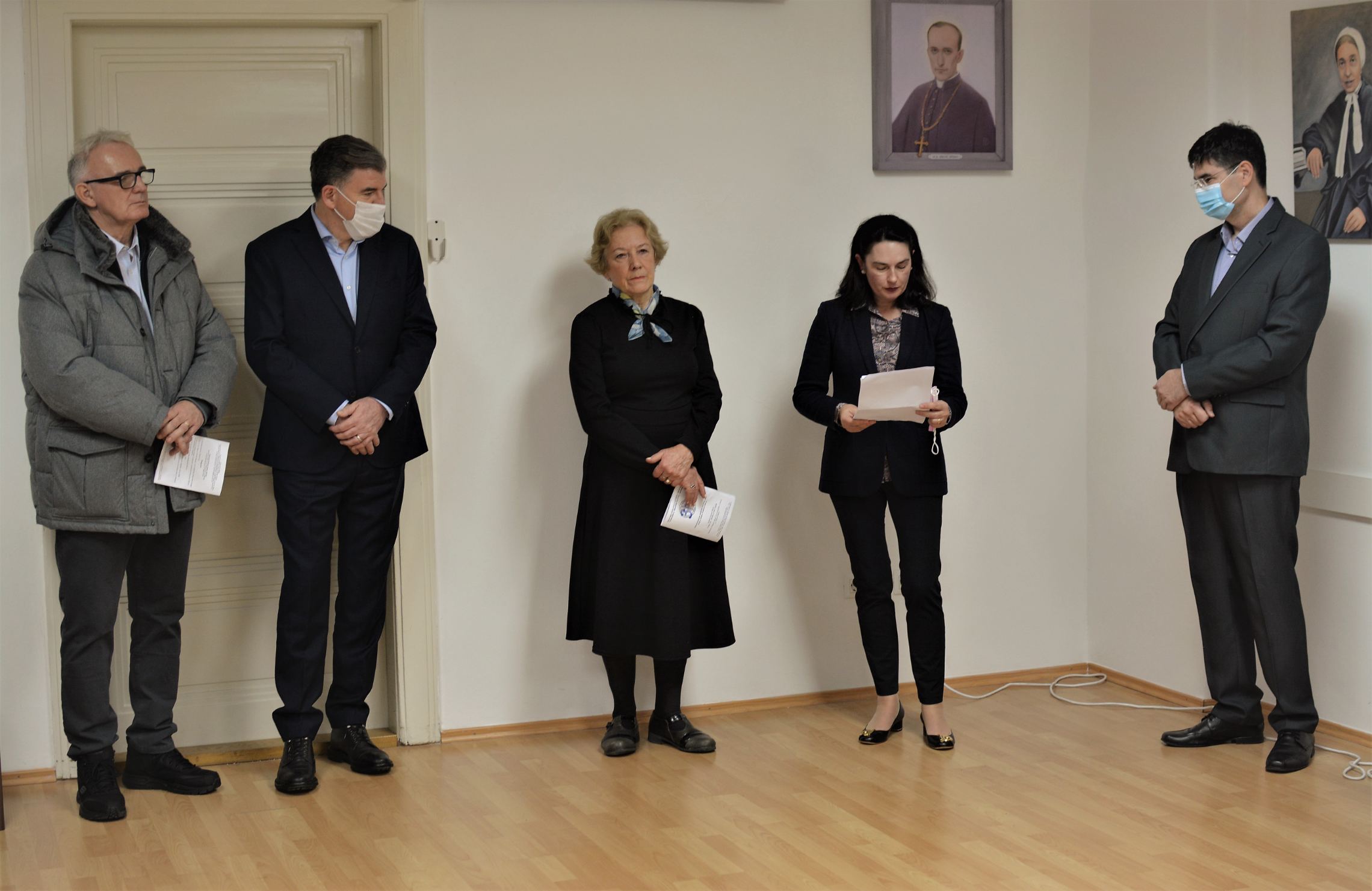 BOŽIĆNA IZLOŽBA 2021 otvorenje 55