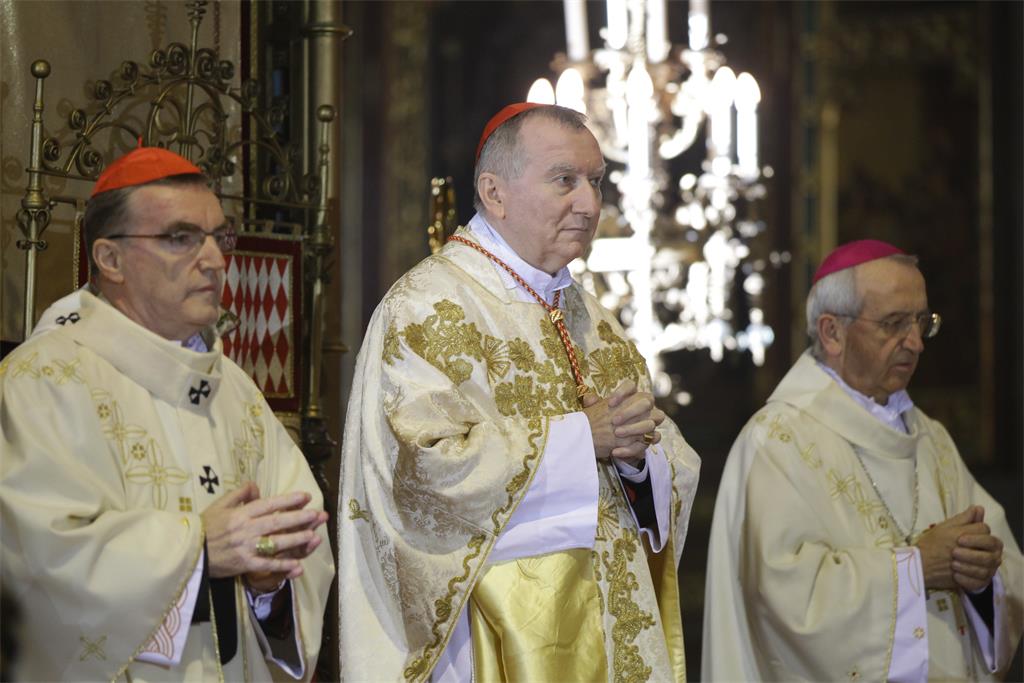 Kardinal Parolin prilikom posjeta 2017. godine slavio je svetu misu u Zagrebačkoj katedrali - izvor foto: zg-nadbiskupija.hr Kardinal Parolin
